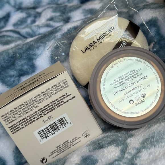 Laura Mercier Translucent Loose Setting Powder Ultra-Blur & Velour Puff (NEW) - Picture 5 of 9
